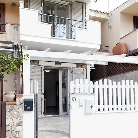 Villetta Con Parcheggio E Wifi 10 Min Dal Mare 아파트 *